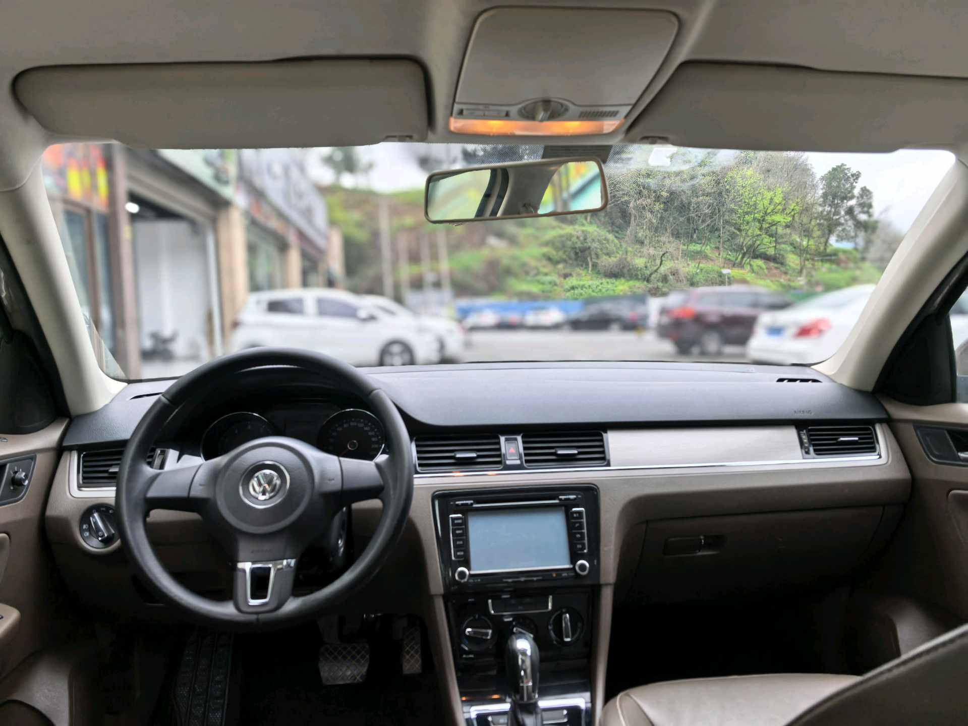 Volkswagen Bora 2013 car image #7