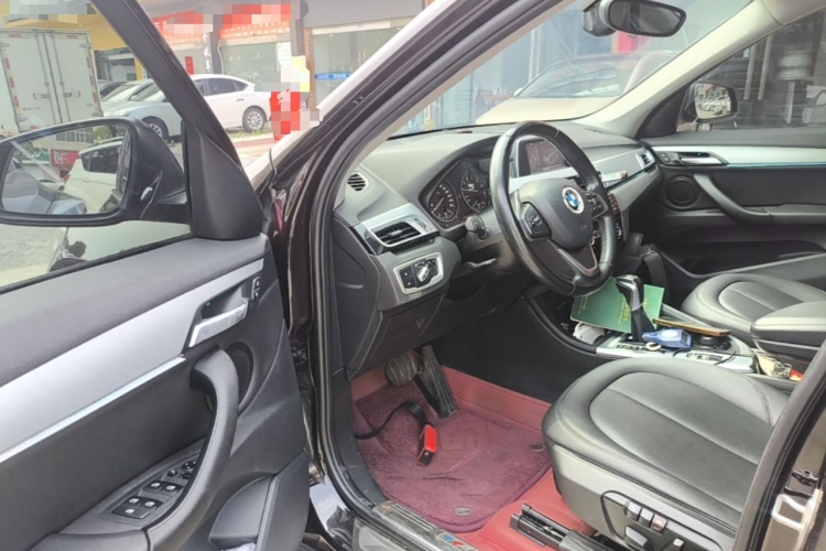 BMW X1 2017 immagine di auto #16