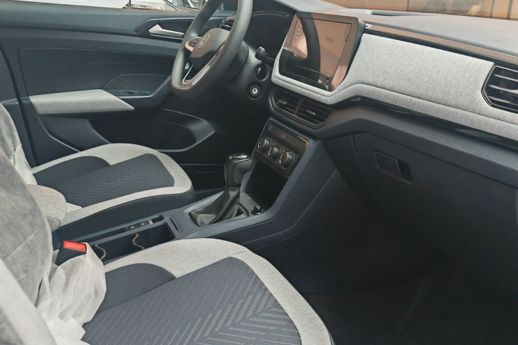 Volkswagen Tharu 2026 car image #10