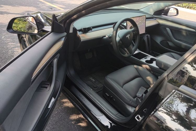 Tesla Model 3 2021 #16 Tesla Model 3 2021 car image #16