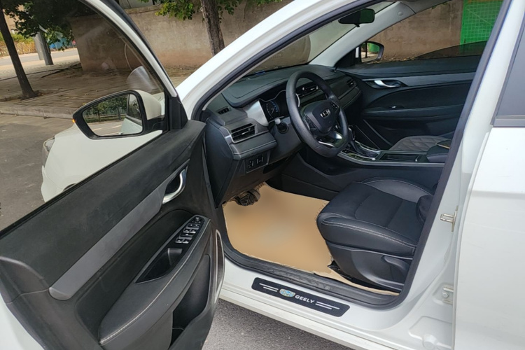 GEELY Emgrand 2021 #16 GEELY Emgrand 2021 car image #16