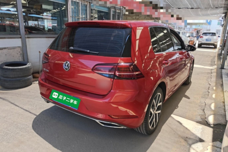 Volkswagen Golf 2019 car image #7
