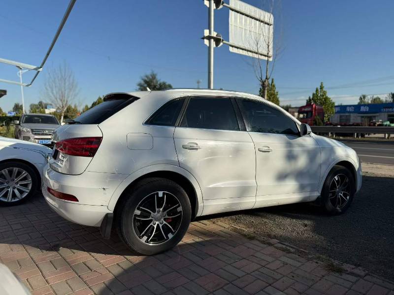 Audi Q3 2014 #7 Audi Q3 2014 car image #7