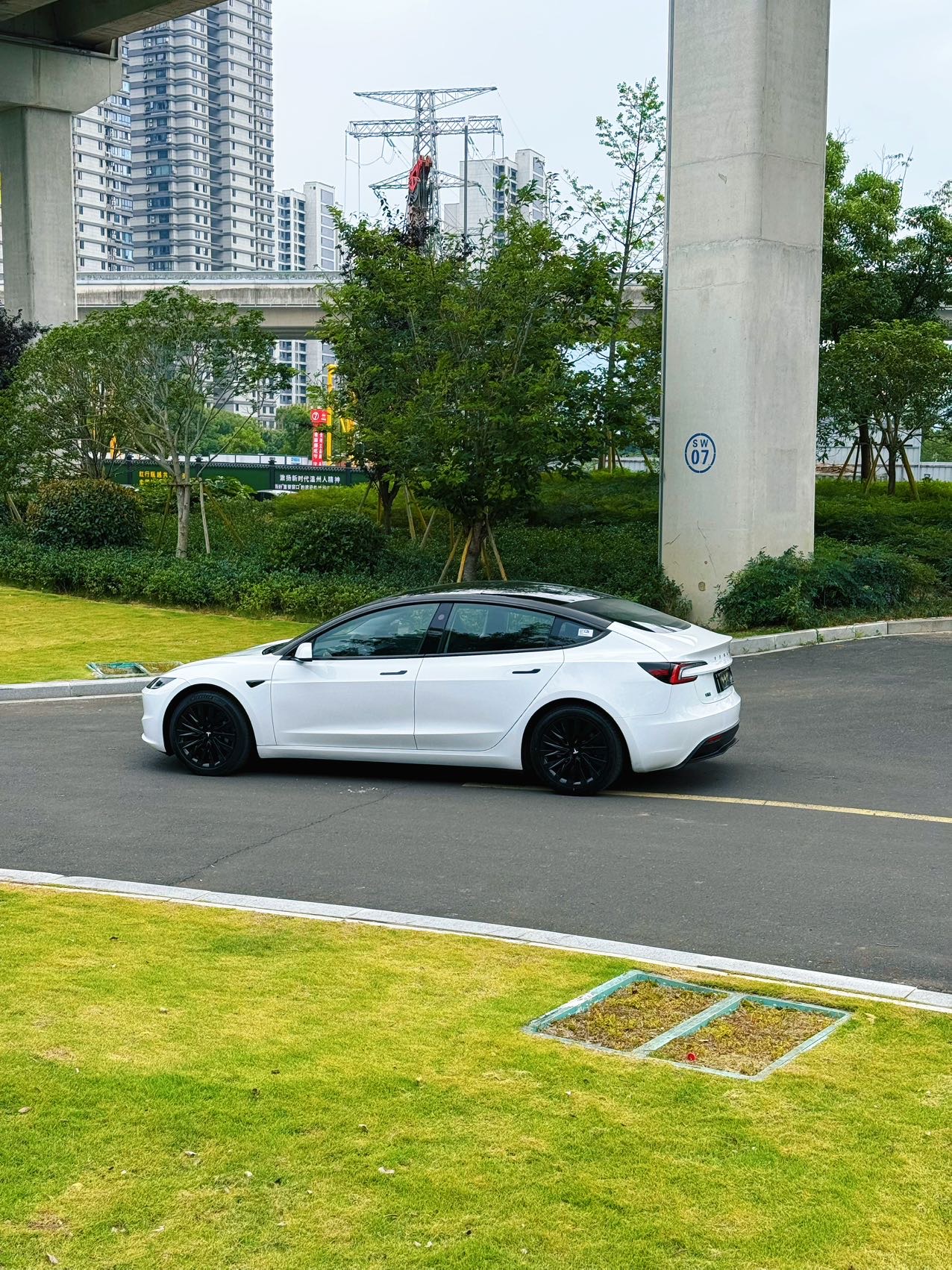 Tesla Model 3 2025 #9 Tesla Model 3 2025 car image #9