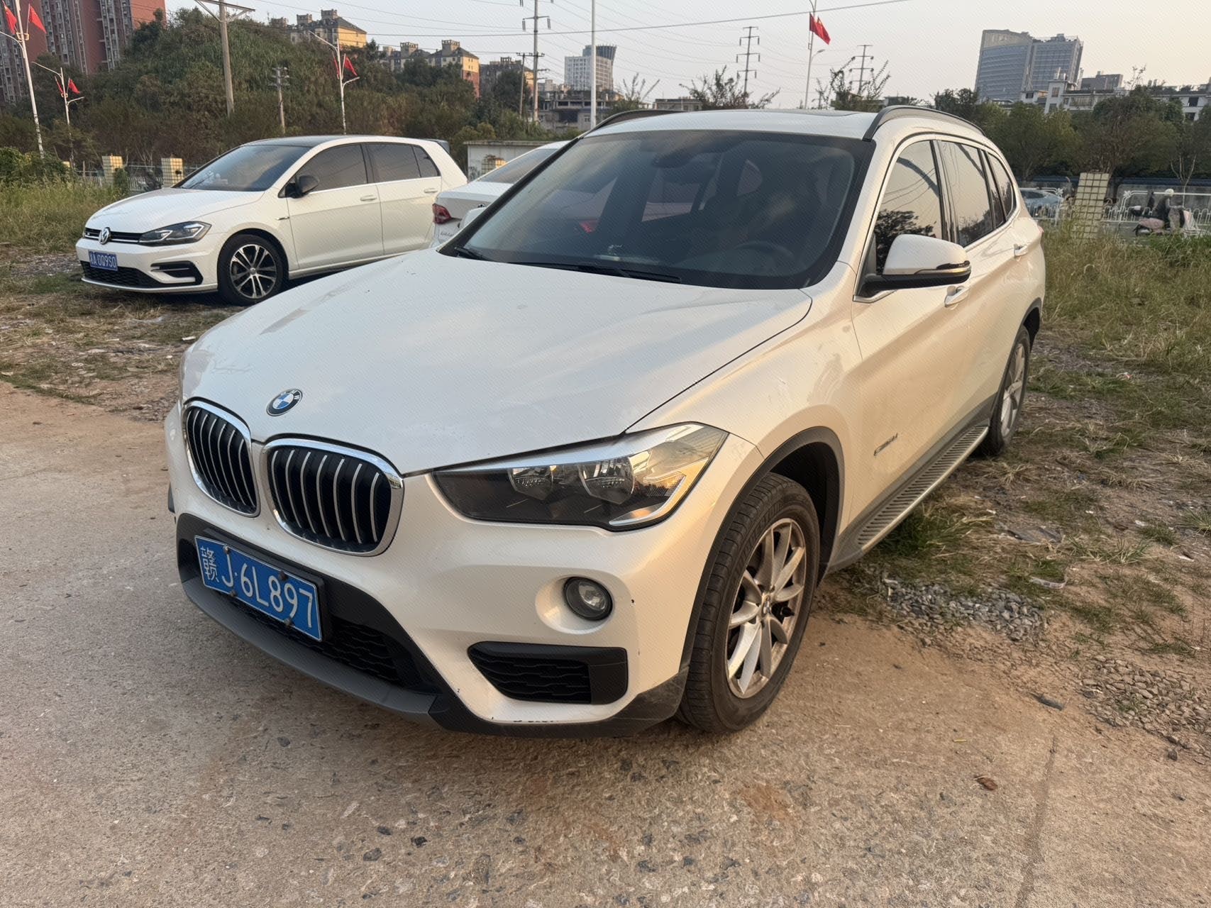BMW X1 2018 BMW X1 2018 car image