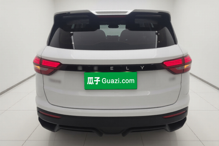 GEELY Coolray 2025 #4 GEELY Coolray 2025 car image #4