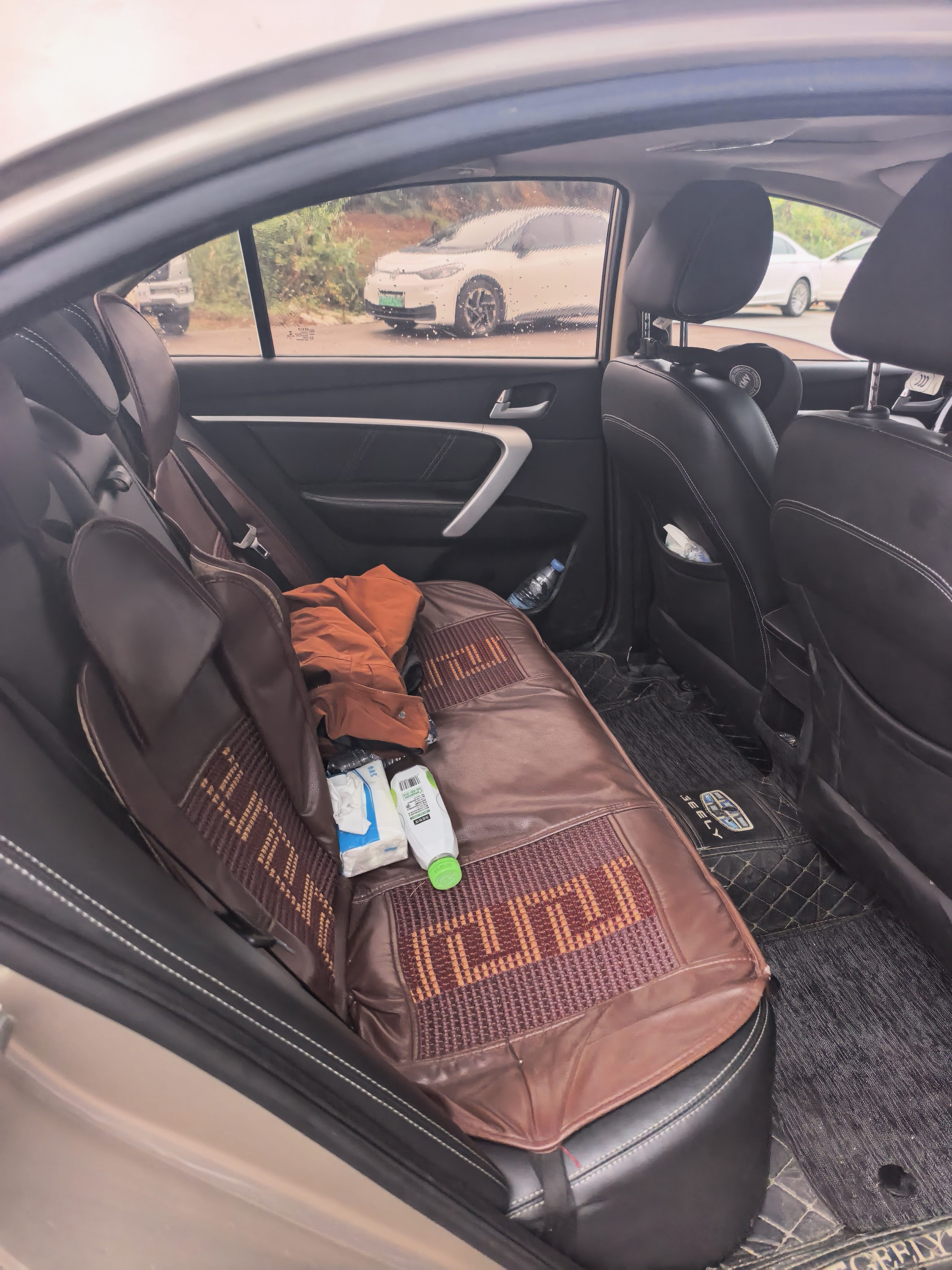 GEELY Emgrand 2018 car image #6