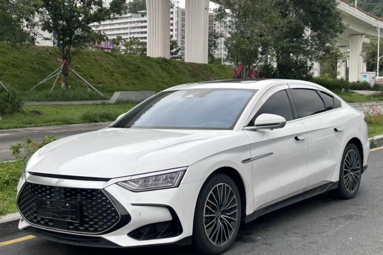 BYD Han 2022 car image #2