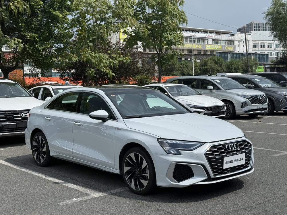 Audi A3 2024 immagine di auto #3