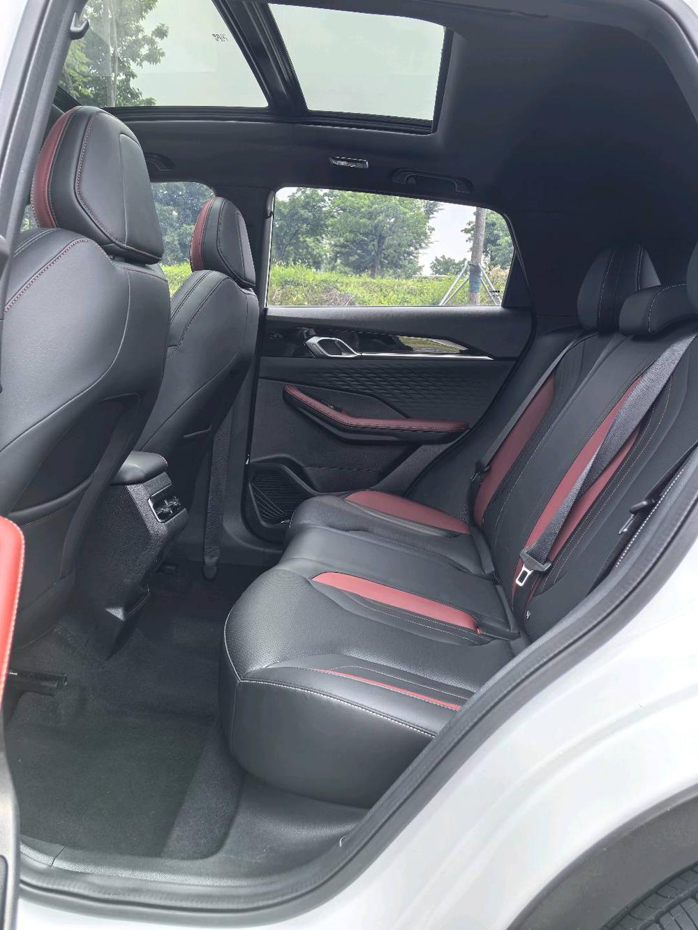 GEELY Coolray 2023 car image #29