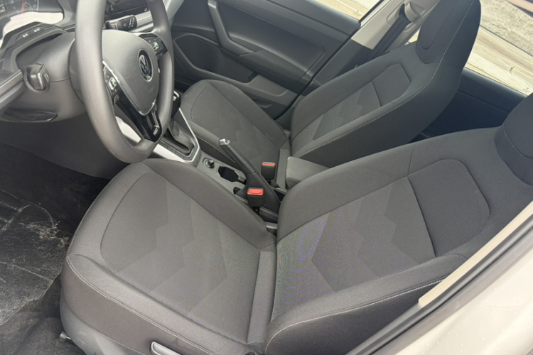 Volkswagen Polo 2021 car image #14