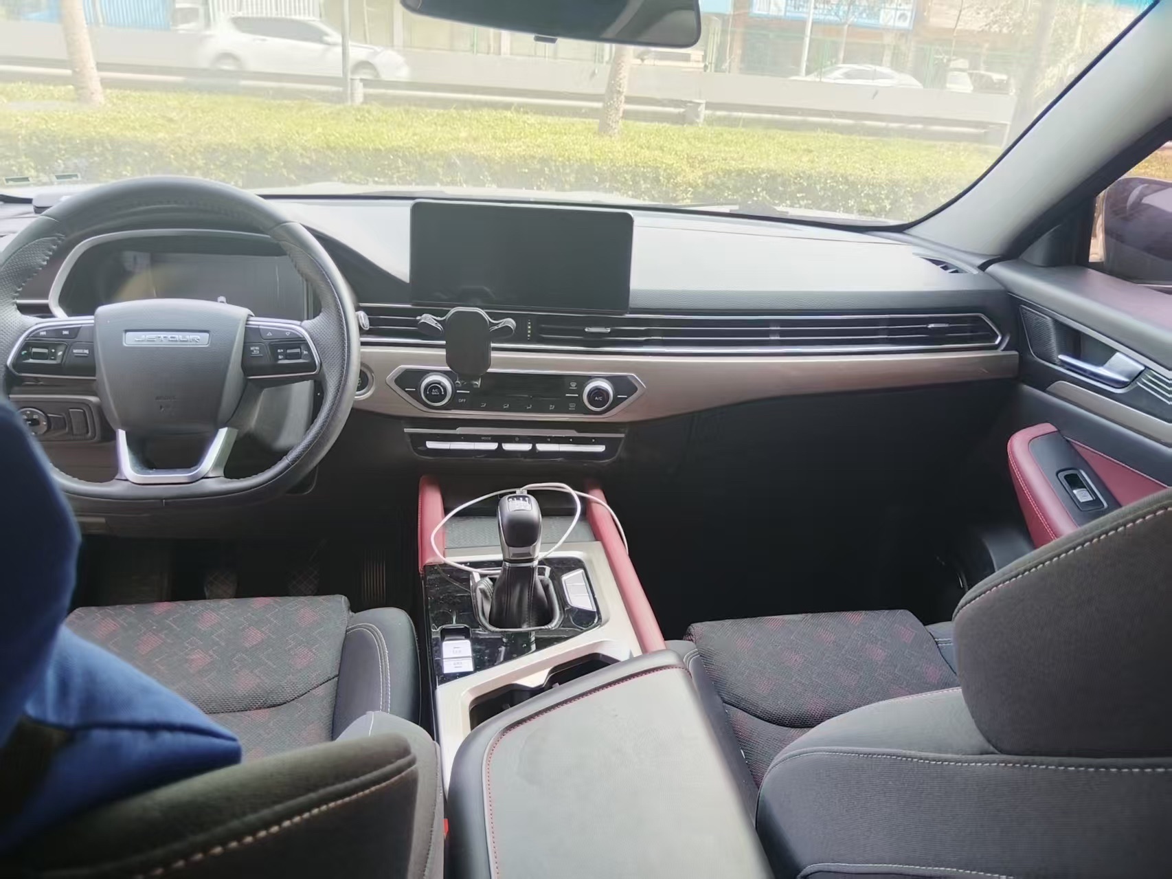Jetour X70 2023 car image #5