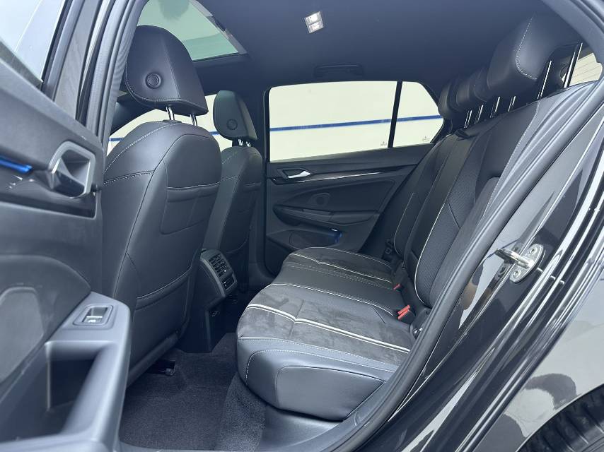 Volkswagen Golf 2023 #8 Volkswagen Golf 2023 car image #8