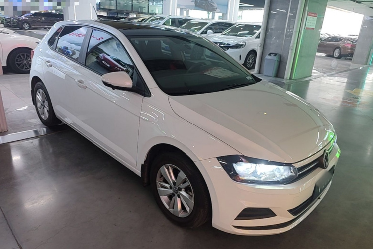 Volkswagen Polo 2023 #4 Volkswagen Polo 2023 صورة سيارة #4