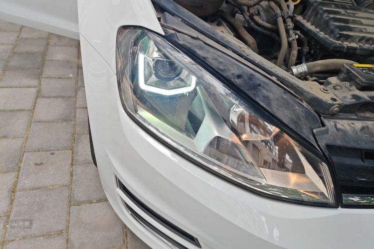 Volkswagen Golf 2017 car image #8