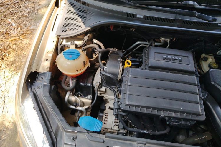 Volkswagen Santana 2015 car image #22