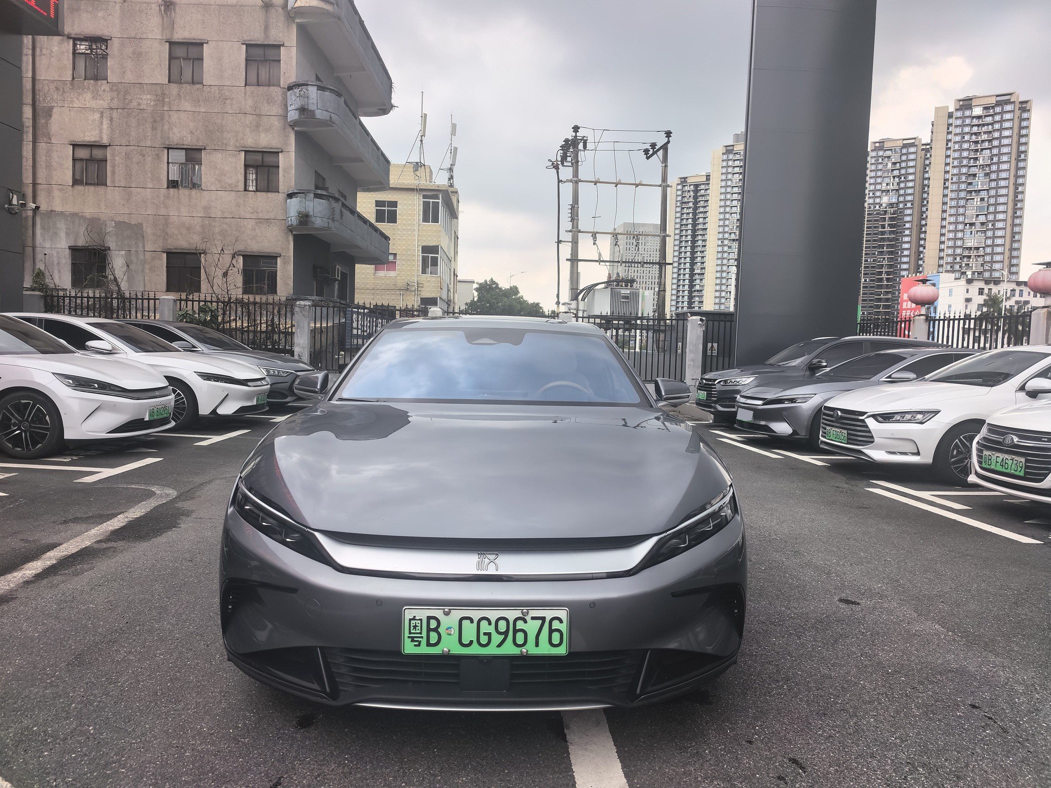 BYD Han 2024 car image #2