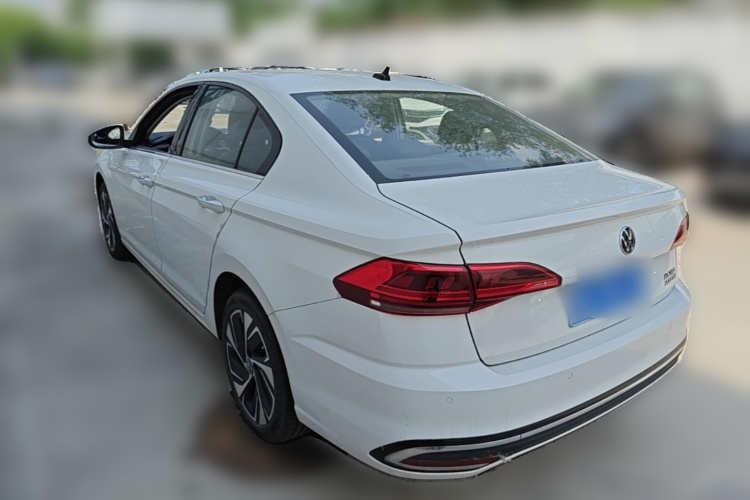Volkswagen Bora 2024 car image #5