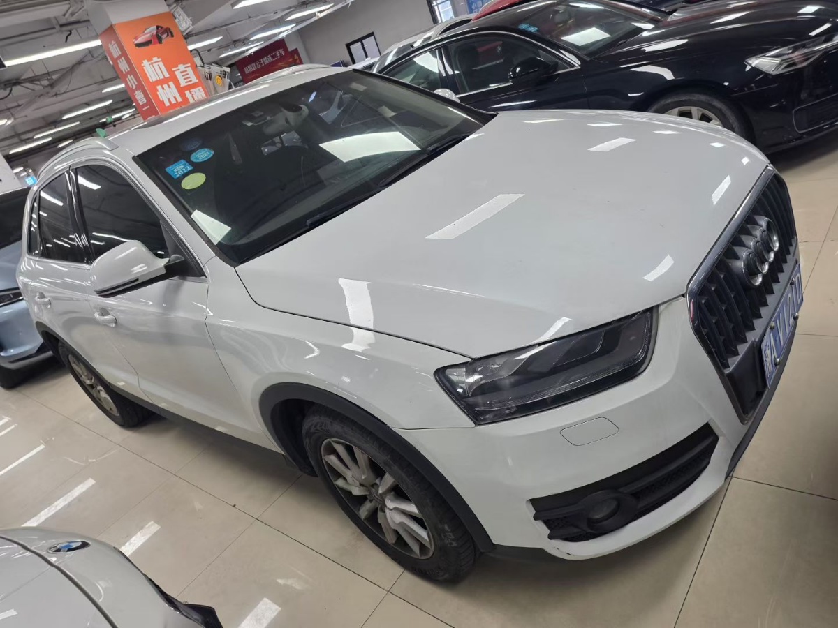 Audi Q3 2014 #5 Audi Q3 2014 car image #5