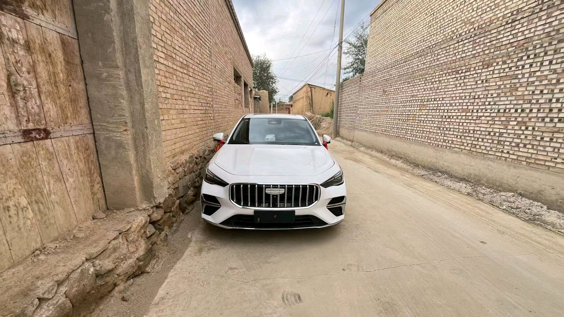 GEELY Emgrand 2026 car image #7