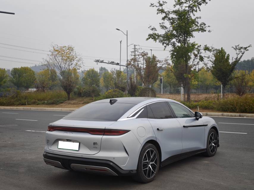 BYD HanL 2025 imagen de coche #5