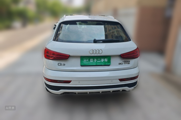 Audi Q3 2019 car image #6