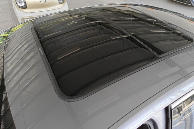 BYD Han 2023 immagine di auto #24