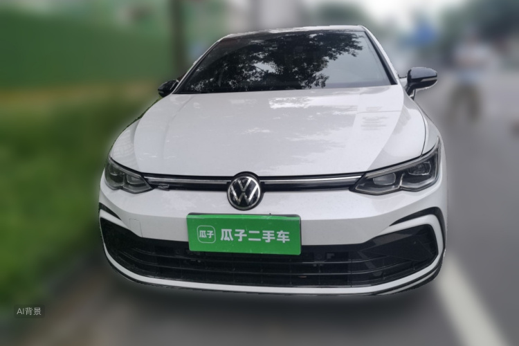 Volkswagen Golf 2022 car image #3