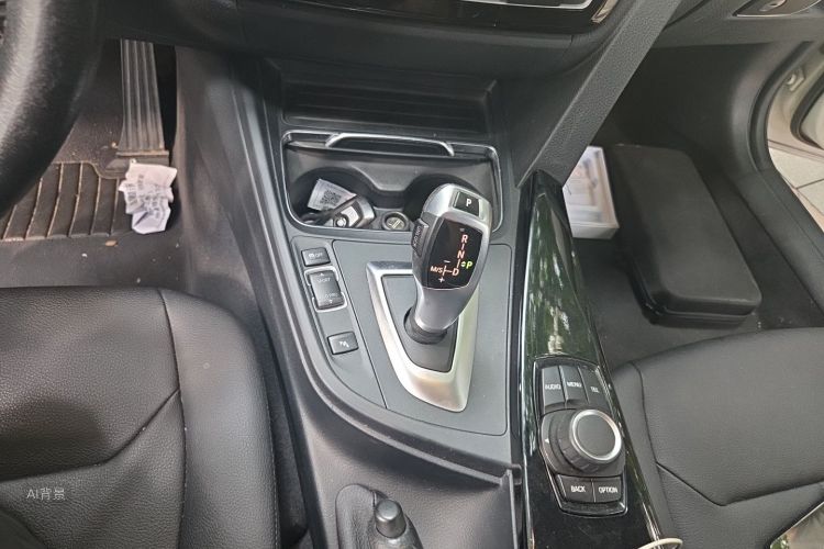 BMW 3 Series 2017 #16 BMW 3 Series 2017 car image #16