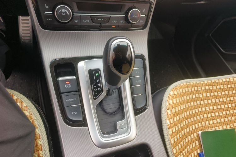 GEELY Emgrand GS 2018 imagen de coche #14