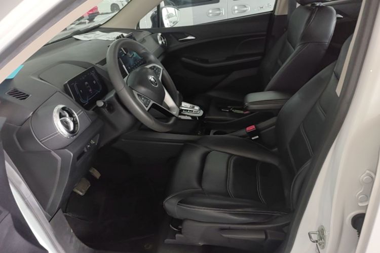 BYD Yuan New Energy 2019 car image #15