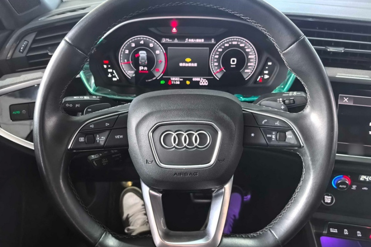 Audi Q3 2024 #11 Audi Q3 2024 car image #11