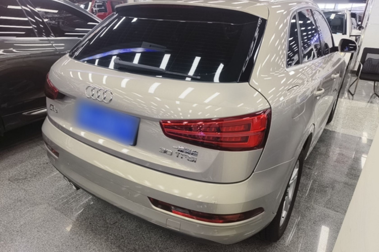 Audi Q3 2018 #7 Audi Q3 2018 car image #7