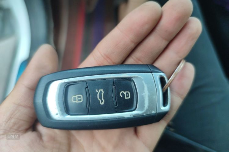 GEELY Emgrand GS 2019 car image #10