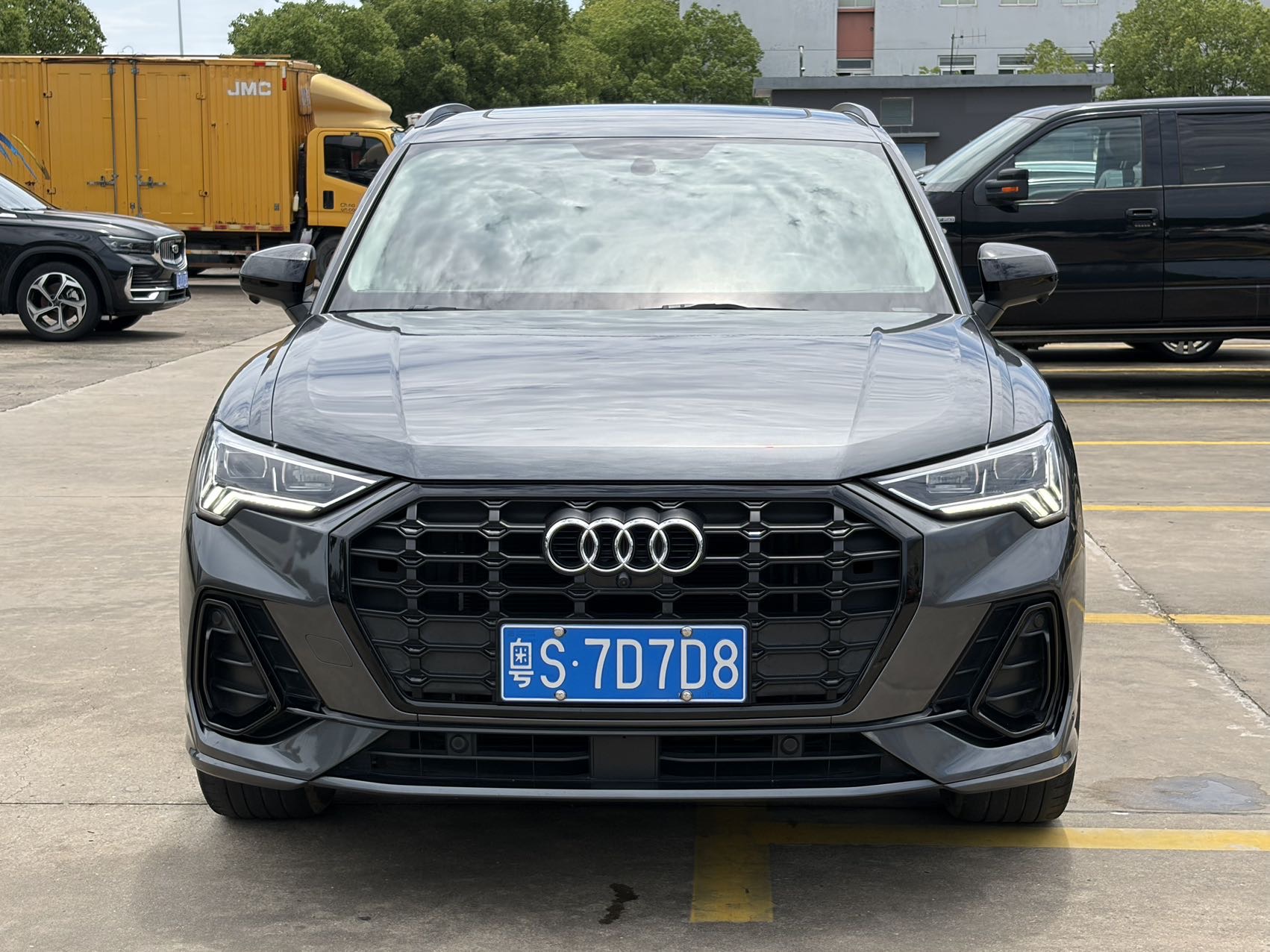 Audi Q3 2021 Audi Q3 2021 car image