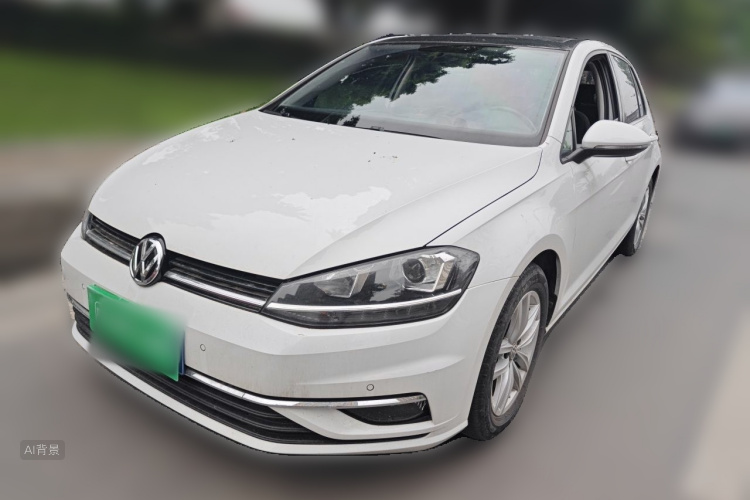 Volkswagen Golf 2018 car image #2