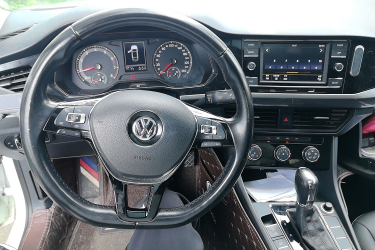 Volkswagen Bora 2020 car image #7