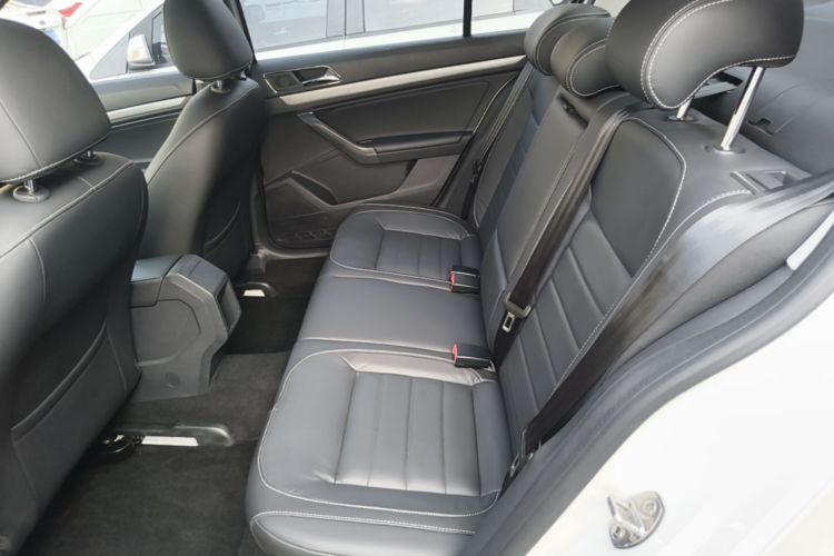 Volkswagen Lavida 2018 #17 Volkswagen Lavida 2018 car image #17