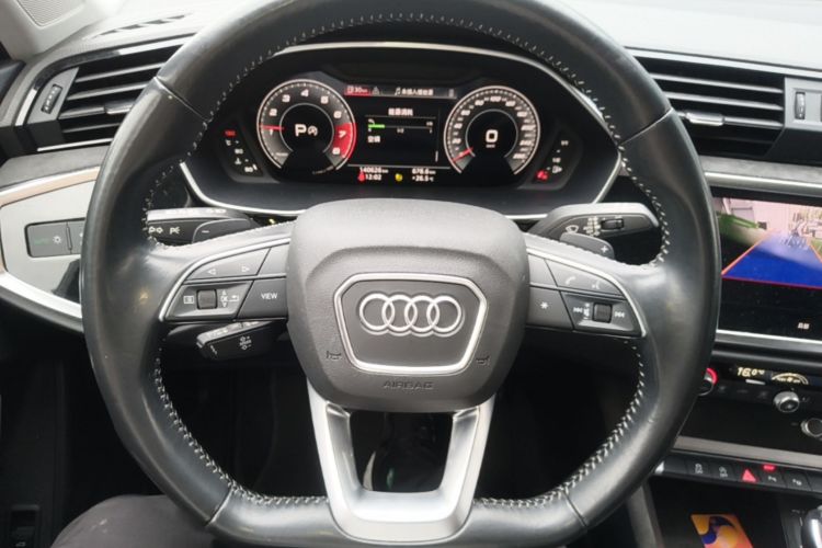 Audi Q3 2022 car image #15