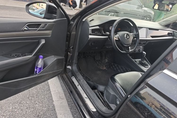 Volkswagen Lavida 2022 car image #12