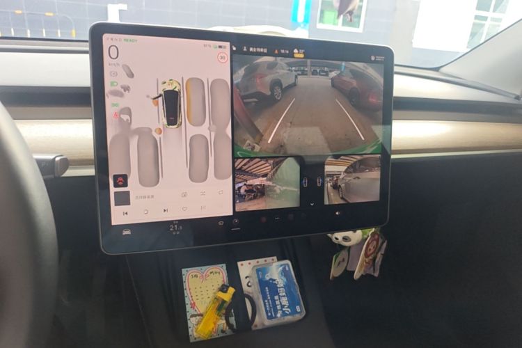 Tesla Model Y 2023 #13 Tesla Model Y 2023 car image #13