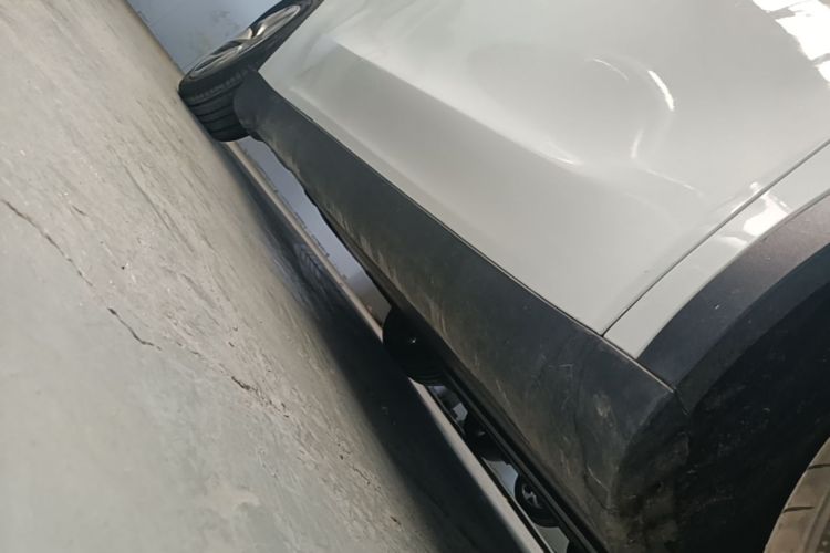 Tesla Model Y 2022 car image #26