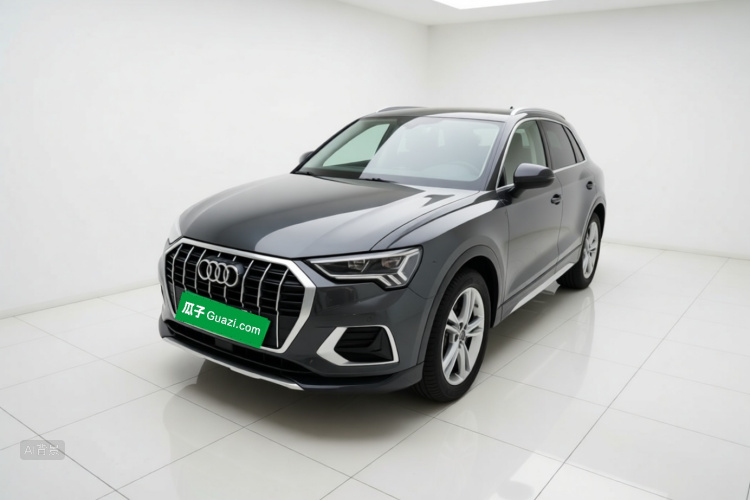 Audi Q3 2020 car image #2