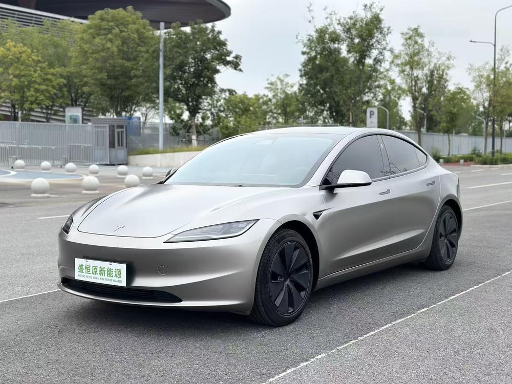 Tesla Model 3 2023 car image 