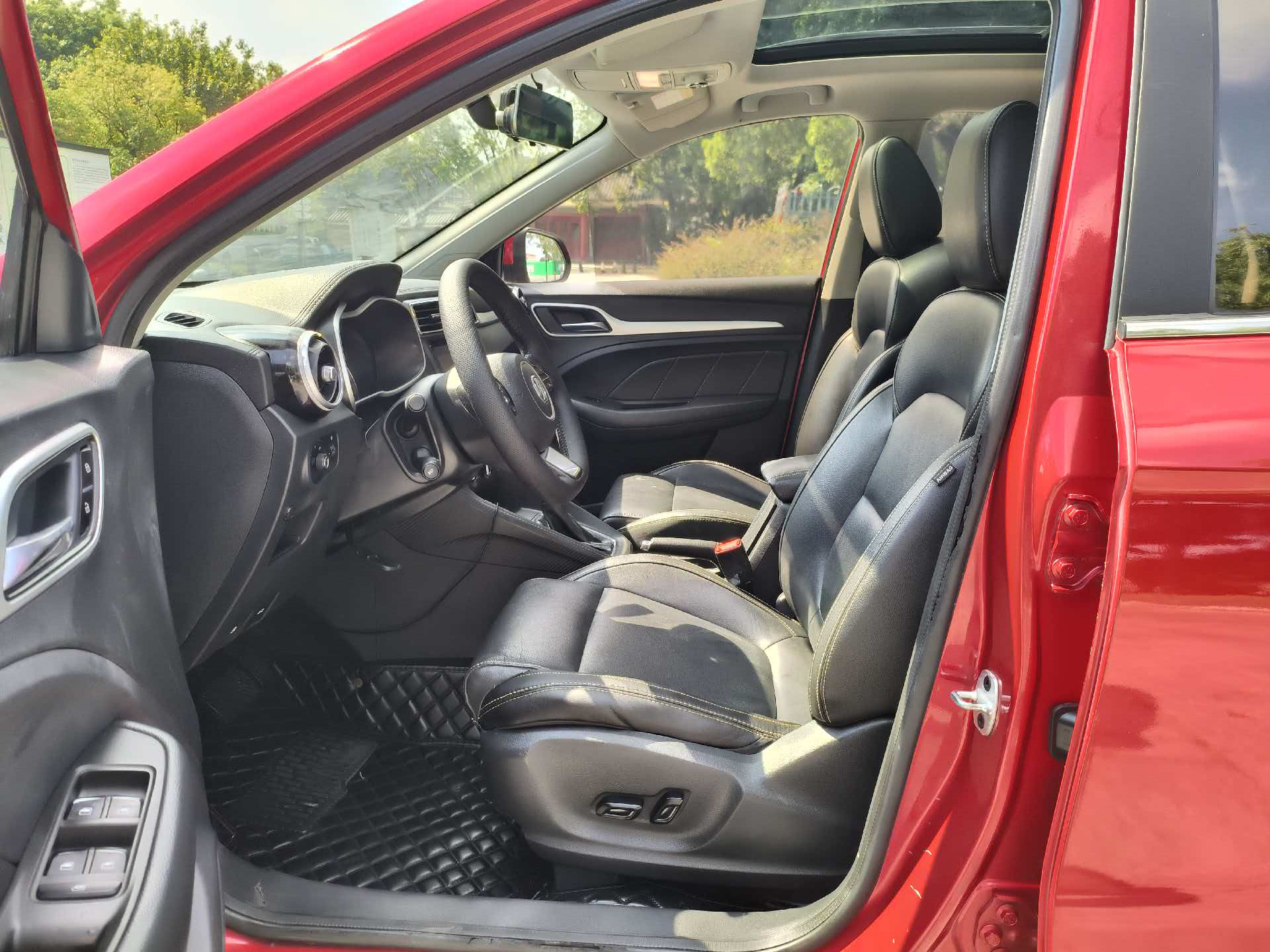 MG ZS 2018 #6 MG ZS 2018 car image #6