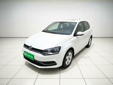 Volkswagen Polo 2015 car image 
