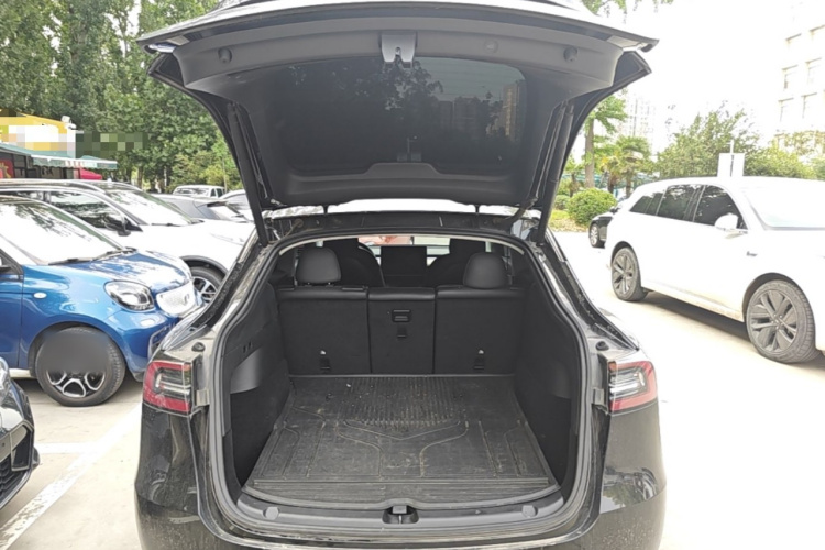 Tesla Model Y 2022 #21 Tesla Model Y 2022 car image #21