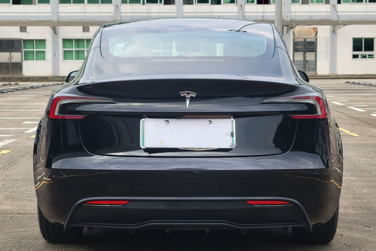 Tesla Model 3 2024 #6 Tesla Model 3 2024 car image #6