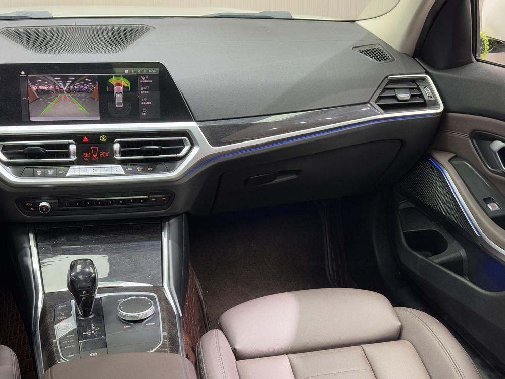 BMW 3 Series 2021 car image #7