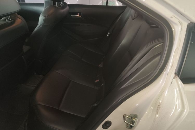 Toyota Corolla 2023 car image #13